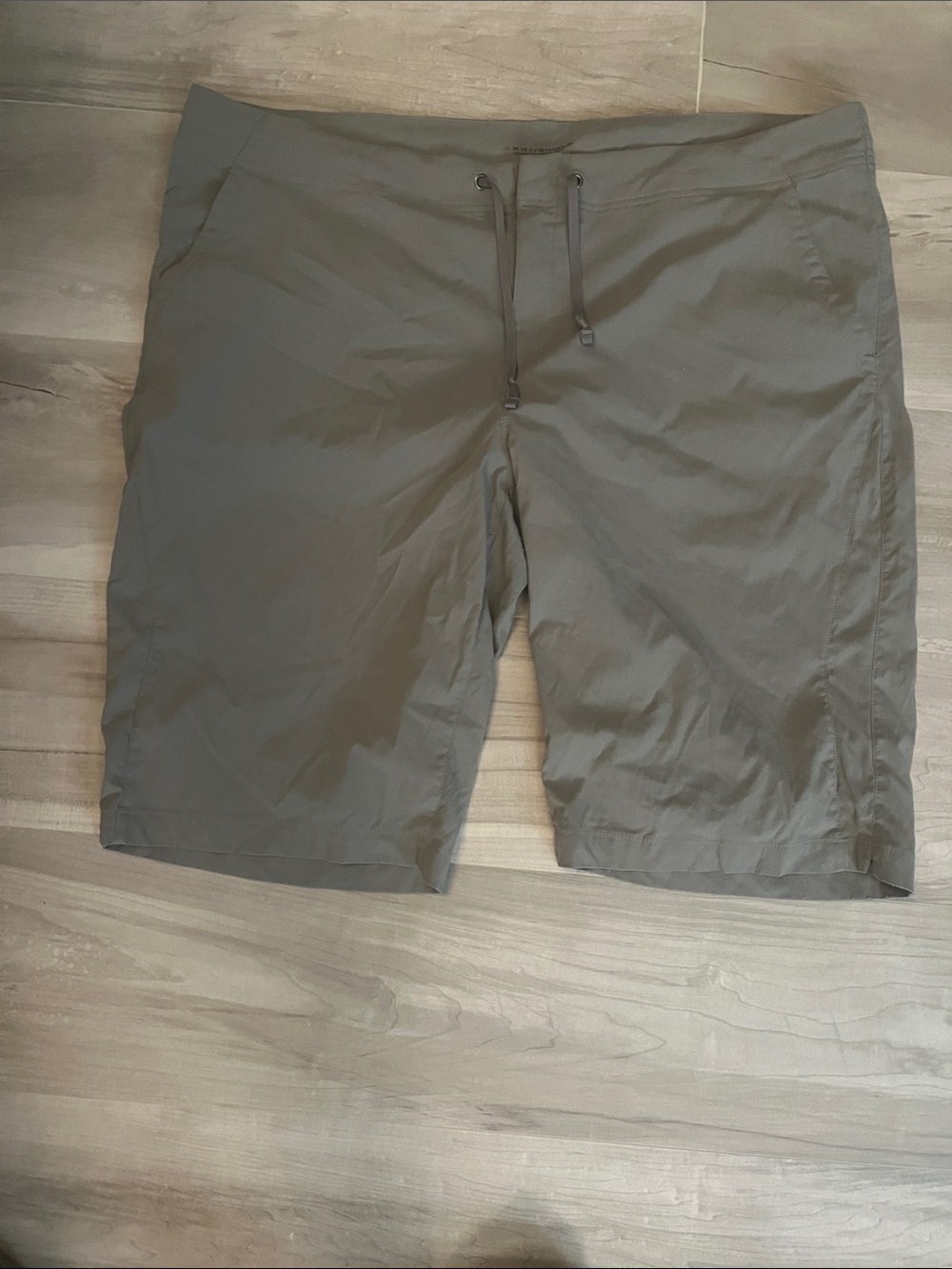 Columbia Women's Bermuda Shorts -